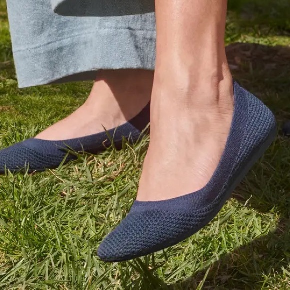 allbirds Shoes - Allbirds NWOT Knit Navy Tree Breezers Flats